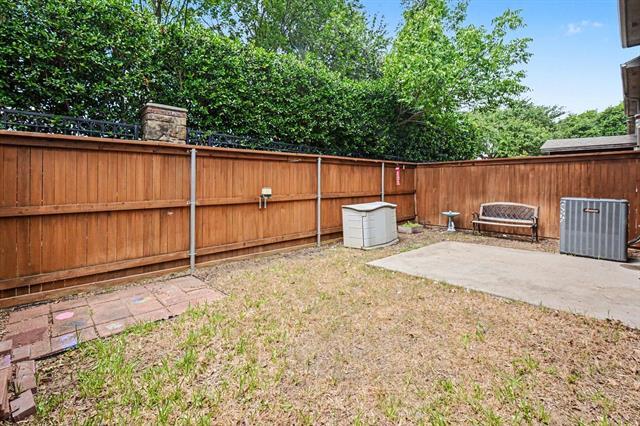 Photo - 1152 Sophia St W