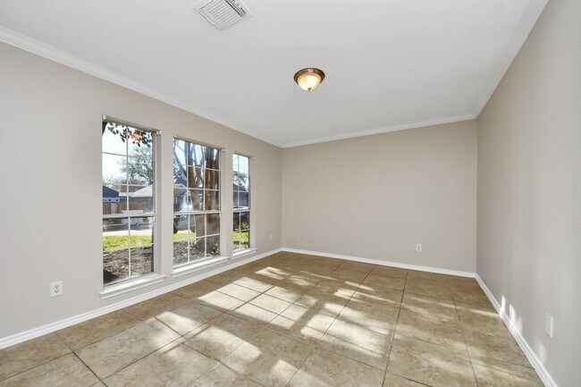 Photo - 1903 Ryansbrook Ln