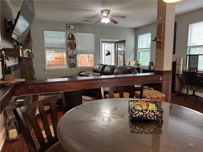 Photo - 1613 Bayrose Cir