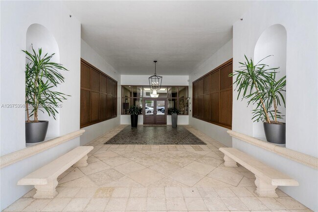 357 Almeria Ave Unit 1105
