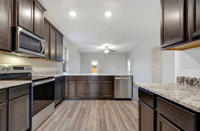 Photo - 9351 Aniston Blf