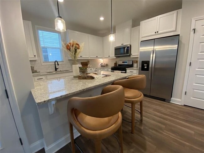 Photo - 2056 Harvest Pond Cir
