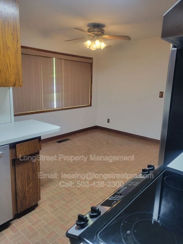Photo - 14625 NE Knott Ct