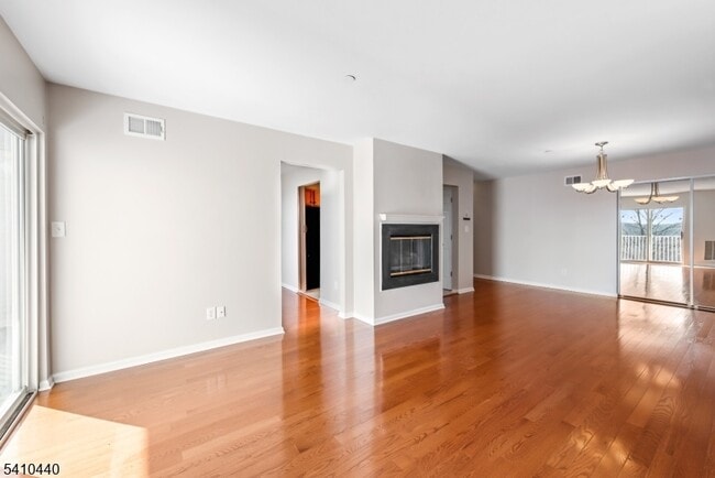 Photo - 90 Crestview Ln