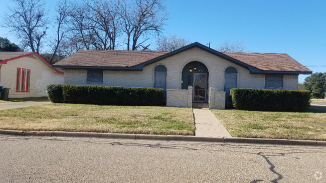 Building Photo - 1336 N 60th St Rental