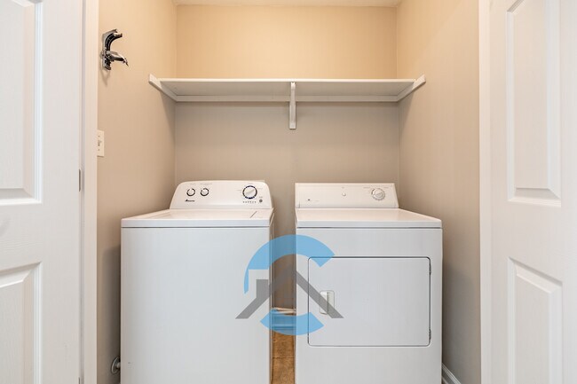 Photo - 2022 Erbach St