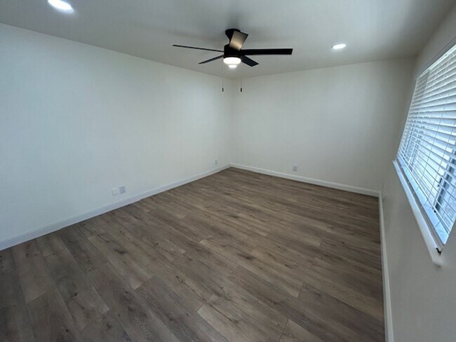 Photo - 1608-1610 S Central Unidad 1608 S Central