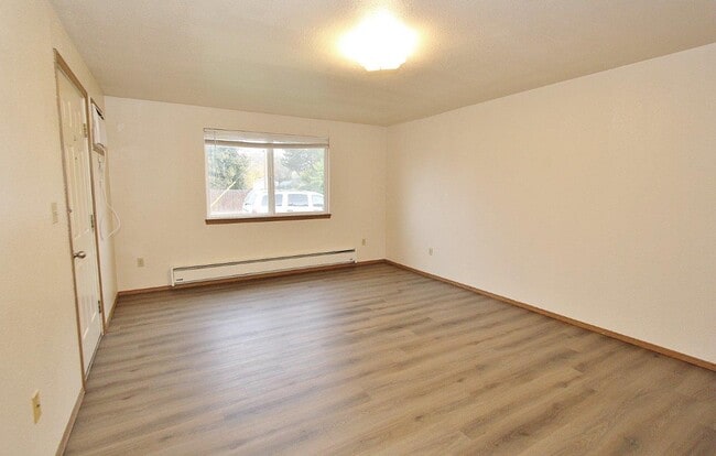 Photo - 1310 Poplar St