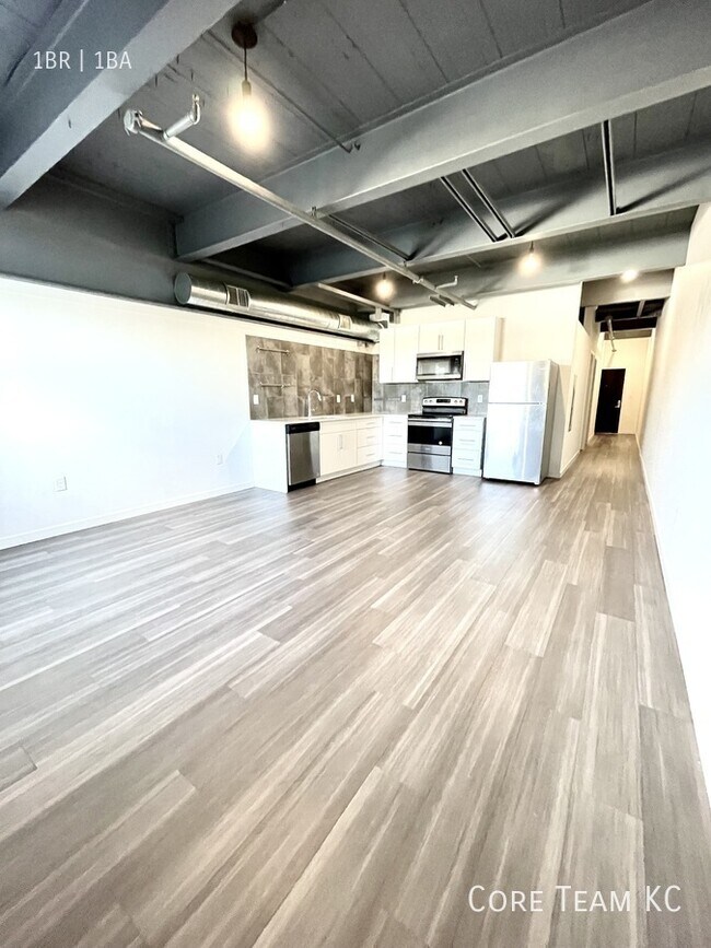 Photo - 1180 E 30th St Unit 317