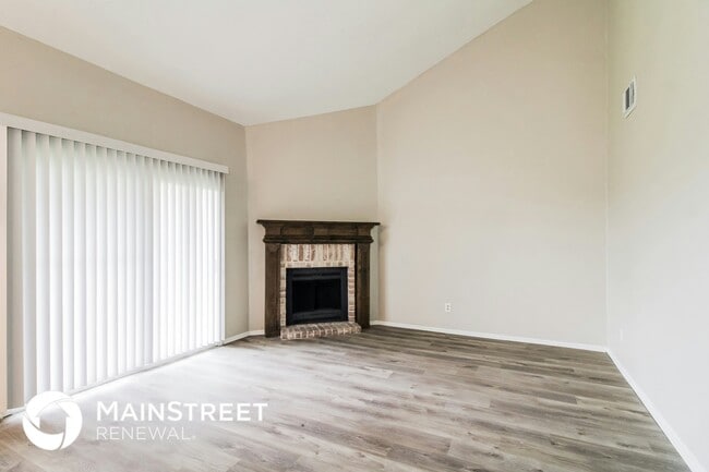 Photo - 5310 Riverwood Dr