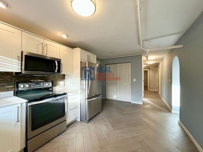 Photo - 561.5 S Ogden St