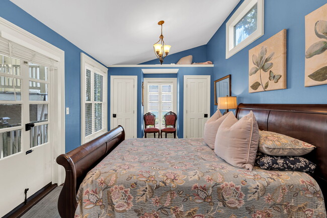 Photo - 1839 Esplanade Ave