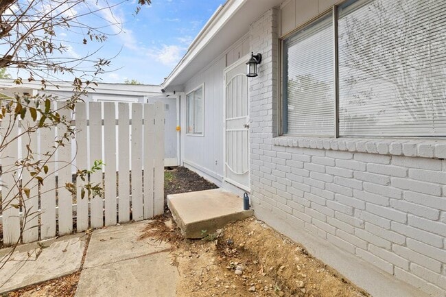 Building Photo - 6502 Spg Br Dr Rental