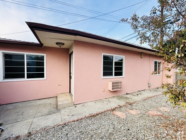 Building Photo - 3929 Brunswick Ave Unit .5 Rental