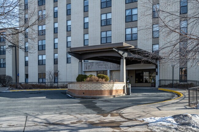 Entrance - Nokomis Square