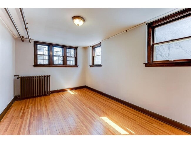 3406 Harriet Ave Unidad 5