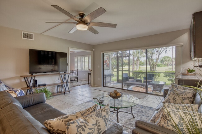 Photo - 5640 Golf Pointe Dr