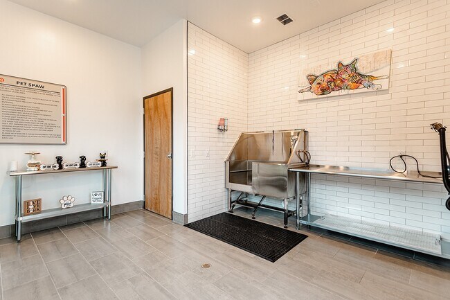 Pointe Grand Brick City - Pointe Grand Brick City