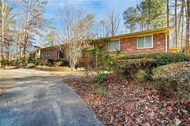 Photo - 648 Cativo Dr SW