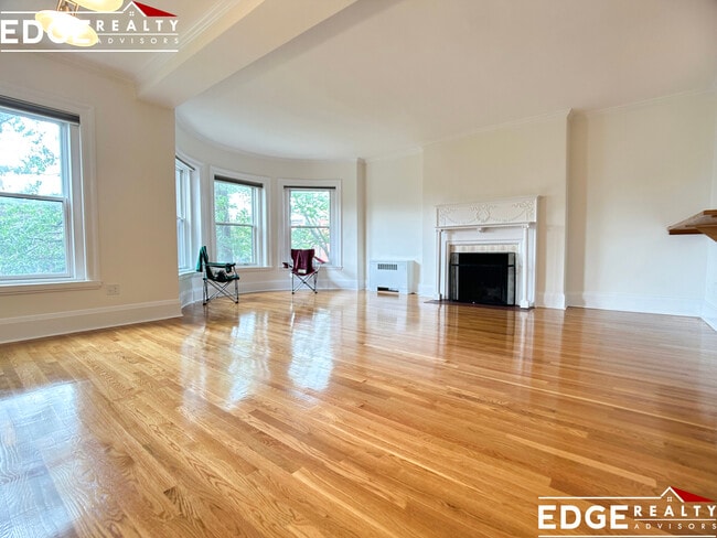 Photo - 43 Carlton St Unit 3