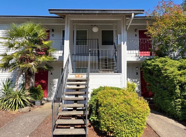 Building Photo - (858) Fox Fire - 2 Bedroom / 1 Bathroom Unit 457-D (Up)