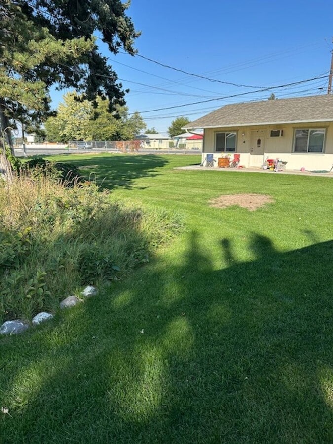 Photo - 4413 Circle Pl NE Unit 1