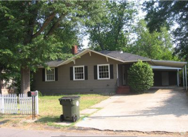 Building Photo - 409 25th St E Rental