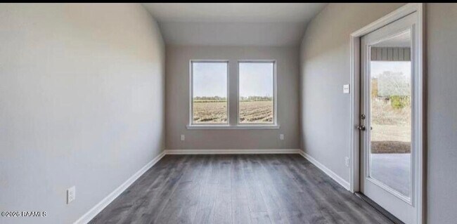 Photo - 121 Autumn Dr