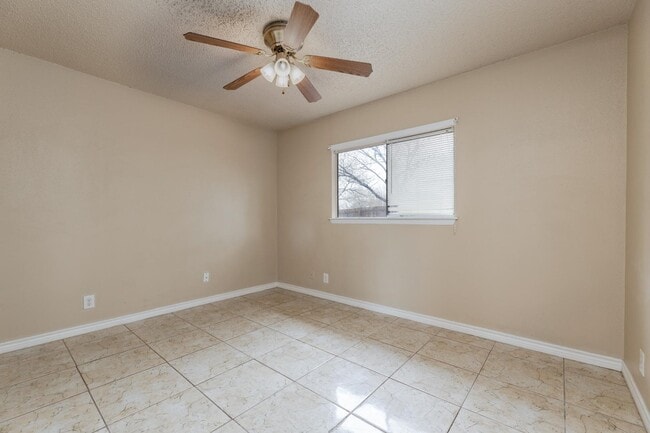 Photo - 9402 Valley Ridge