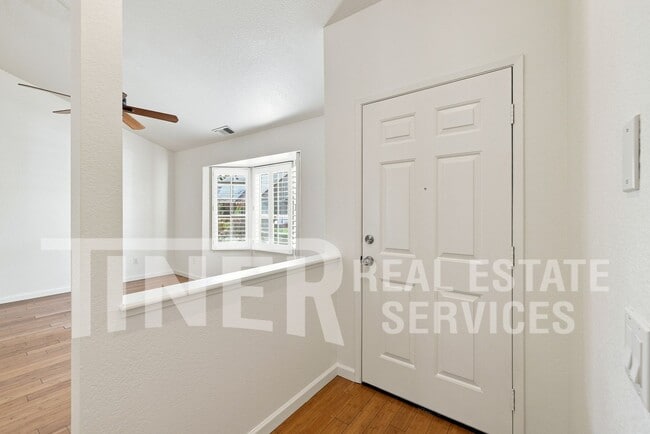 Photo - 3863 Olivebranch Ln