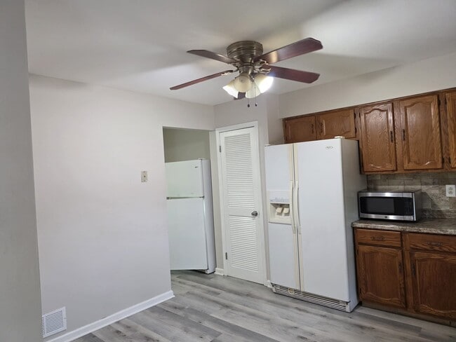 Photo - 2803 Kent Pl