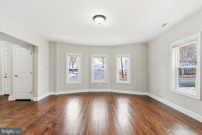 Photo - 520 S Kent St