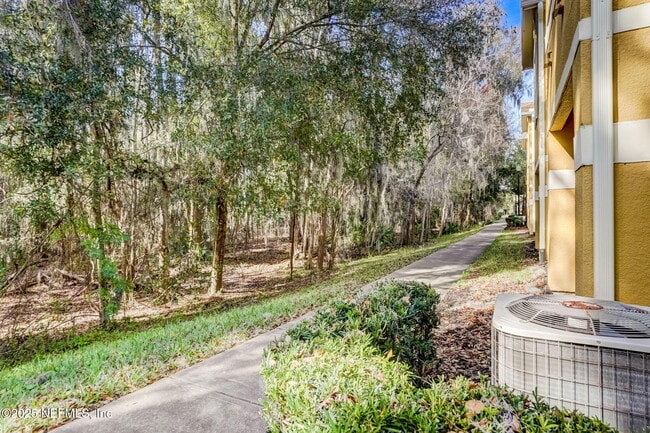 Photo - 8539 Gate Pkwy W Unit 1121