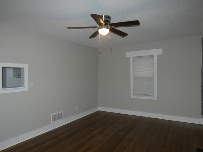 Photo - 4721 NE 47th Terrace