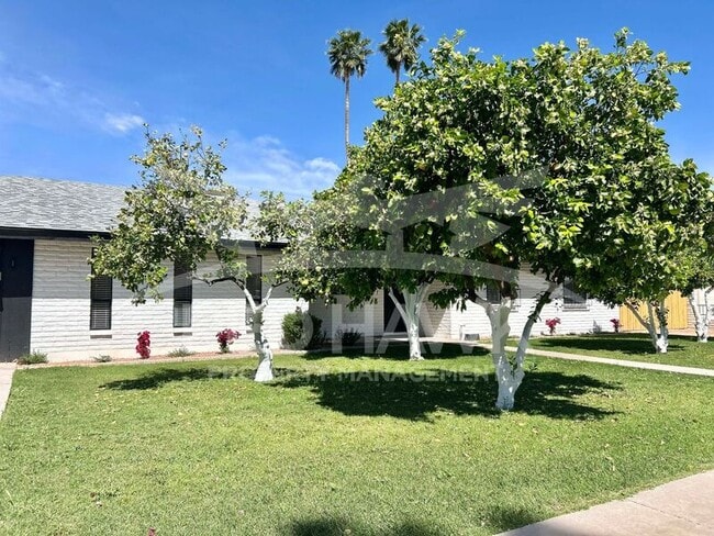 Photo - 2466 E Huber St