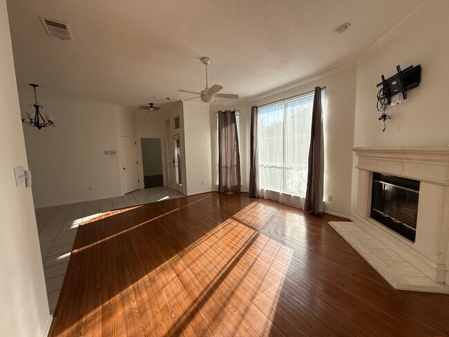 Sala de estar - 3626 Rodale Way