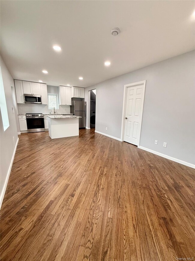 Photo - 19 Lee Ave Unit 2