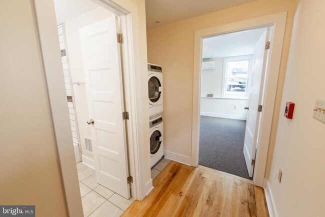 Photo - 119 E Market St