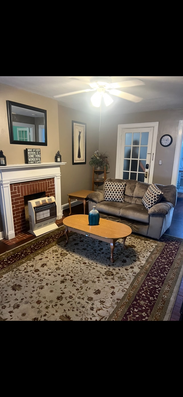 Building Photo - 208 Sutton St Unit 3