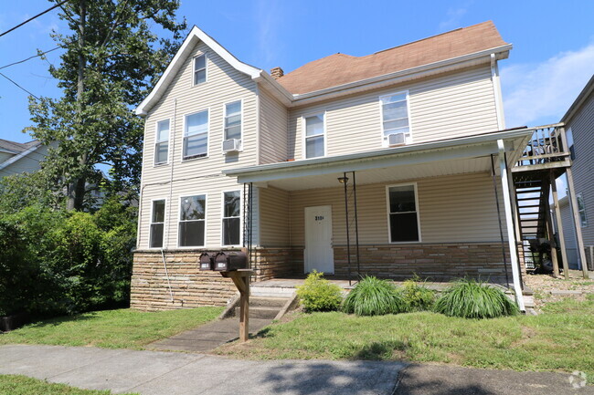 Building Photo - 318 Raymond Street Unit 318-D Rental