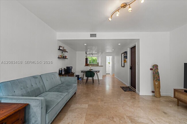 Photo - 1914 SW 17th St Unit 24