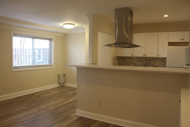 Photo - Randolph Apartments