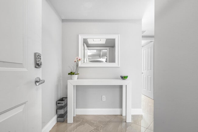 Photo - 600 S Dixie Hwy Unit 329