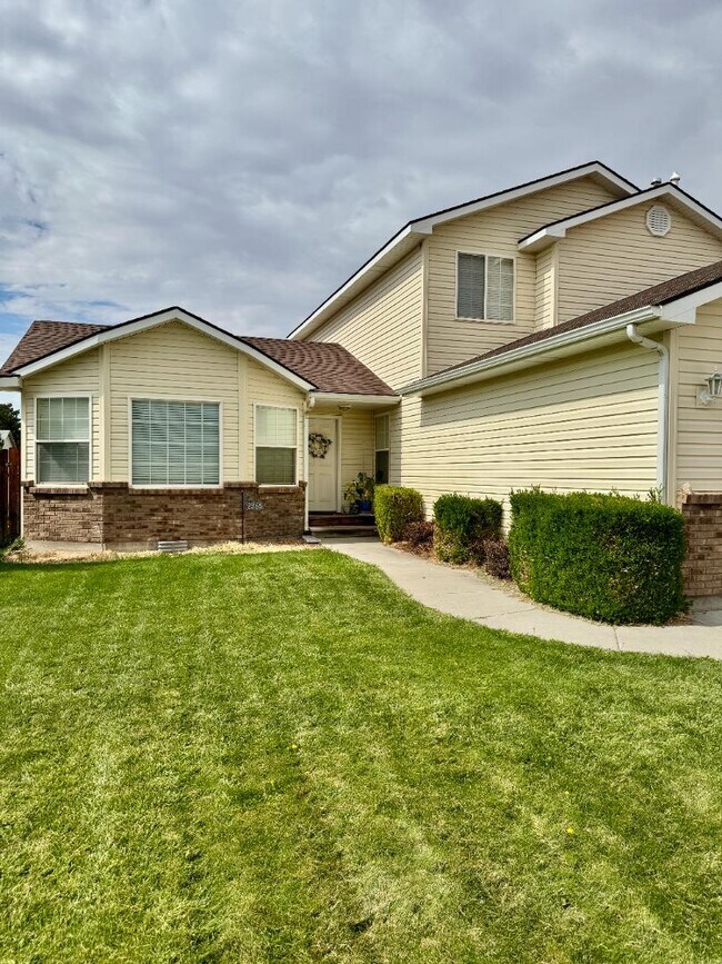 Photo - 2365 N Haskett St