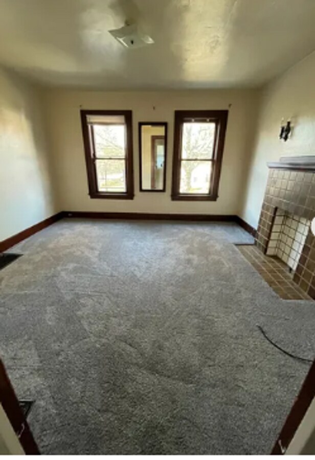 Photo - 361 W 22nd St