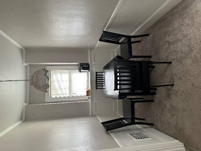 Photo - Great Area close to Chevy Chase