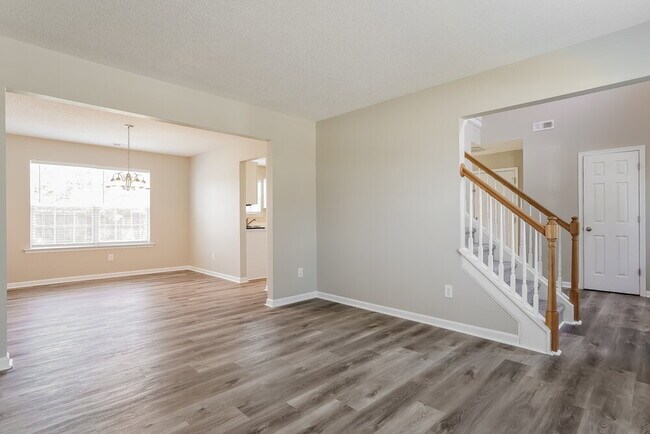 Photo - 4920 Alenja Ln