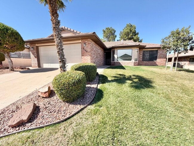 Photo - Short term rental available! 8-Month lease!!