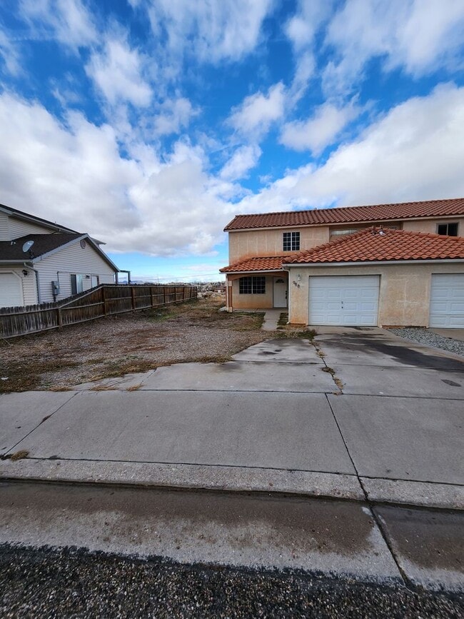 Building Photo - 988 W 1325 S