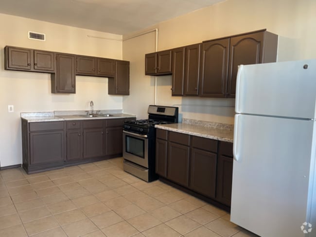 Building Photo - 4138 S Archer Ave Rental